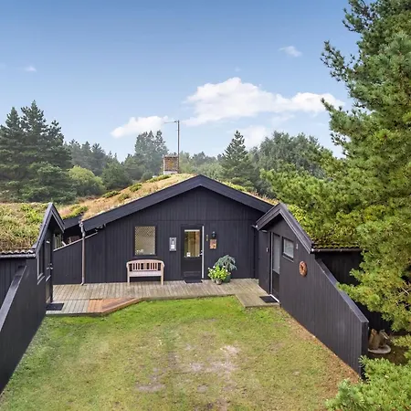 Tole - 2km From The Sea By Interhome *