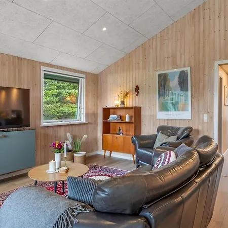 펜션 Tole - 2km From The Sea By Interhome Bolilmark